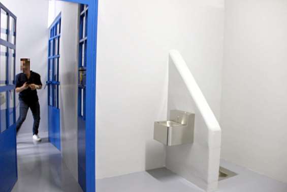 Un homme passé à tabac en cellule de dégrisement à Nouméa