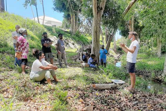 La Foa mobilisée pour sauver son creek