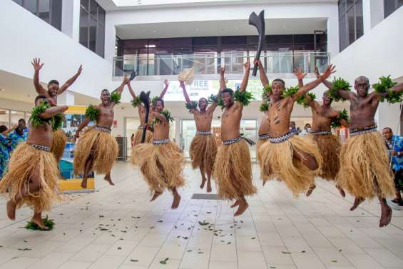 Premiers touristes après 20 mois de fermeture des frontières