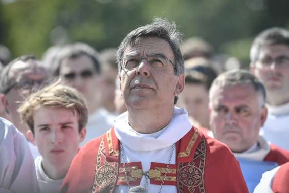 Le pape a accepté la démission de l'archevêque Michel Aupetit