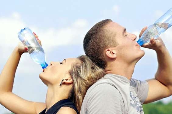 [SANTÉ] Déshydratation et coup de chaleur : savoir quand et comment réagir