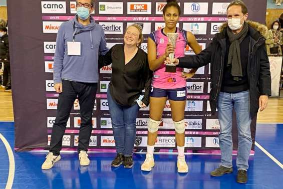 Sabine Haewegene fait tomber le leader