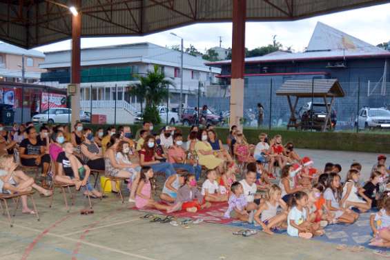 Les enfants sont devenus de bons lutins à Bourail