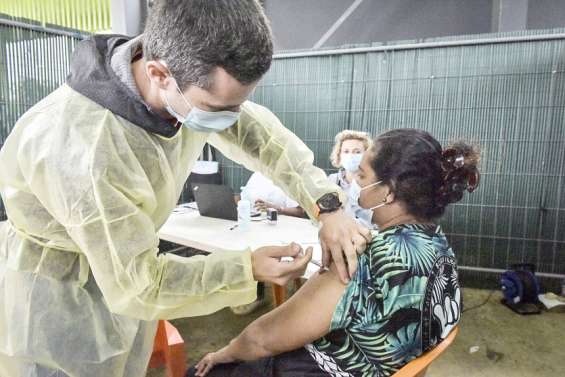 [GROS PLAN] Le Congrès maintient l'obligation vaccinale