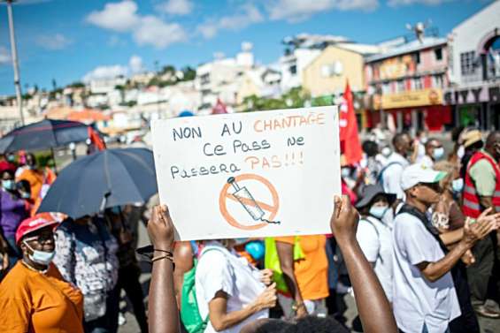 Martinique : deux représentants syndicaux morts de la Covid