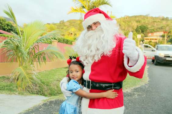 Mont-Dore : la visite du père Noël, leur plus beau cadeau avant les fêtes