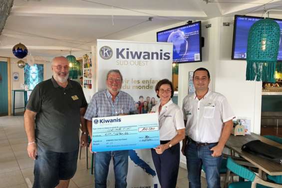 Un chèque pour le téléthon