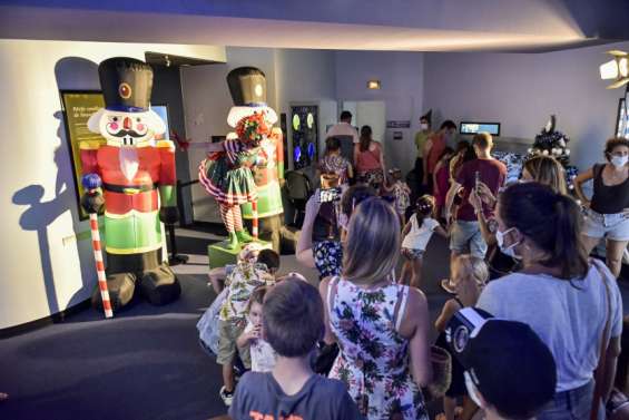 Un « Noël spectaculaire » à l'Aquarium des lagons