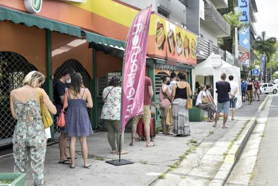 Covid : le taux d’incidence repasse sous la barre des 50