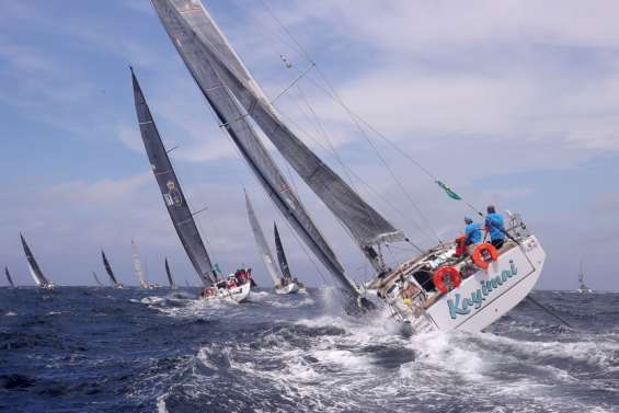 Une fois de plus, la mythique Sydney-Hobart se révèle chaotique