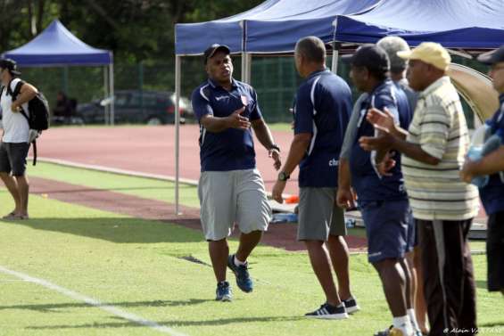 Football : Pierre Wajoka devient entraîneur de l’AS Magenta