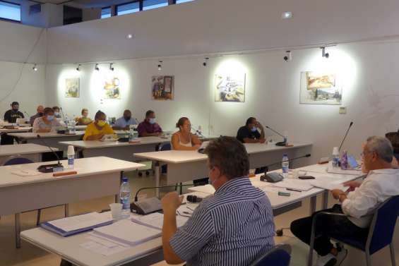 Païta : cantine, transport scolaire et garderie vont augmenter en 2022