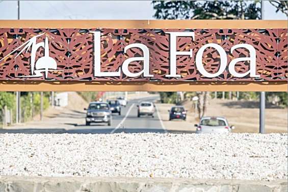 La Foa .  