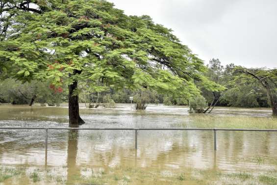 Dumbéa : Des radiers toujours submergés, les parcs fermés jusqu’à nouvel ordre