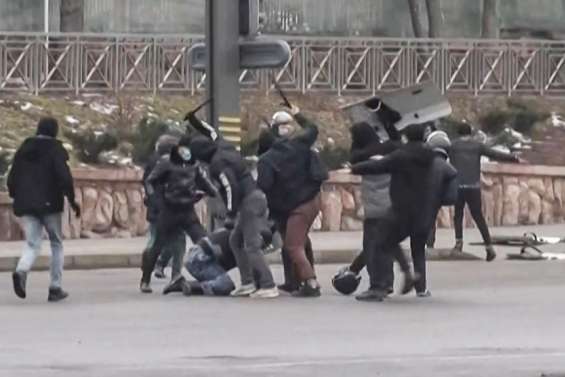 Émeutes et répression à Almaty