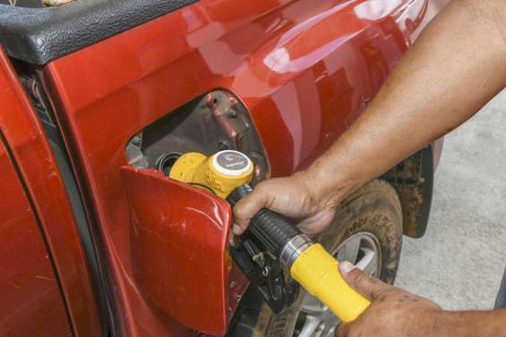 Les prix s'envolent à la pompe