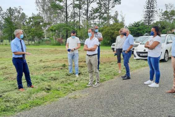 Le haut-commissaire en visite sur la commune de La Foa