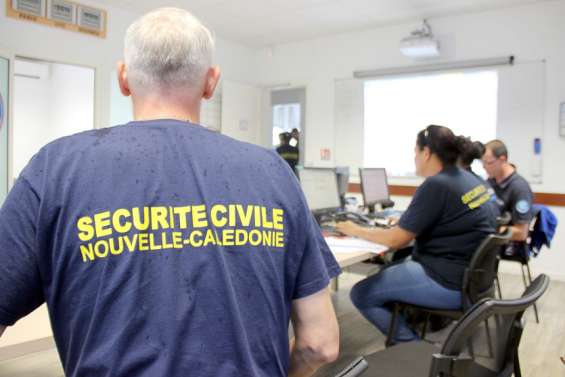 Tonga : pas de risque tsunami mais de possibles nuages de cendres