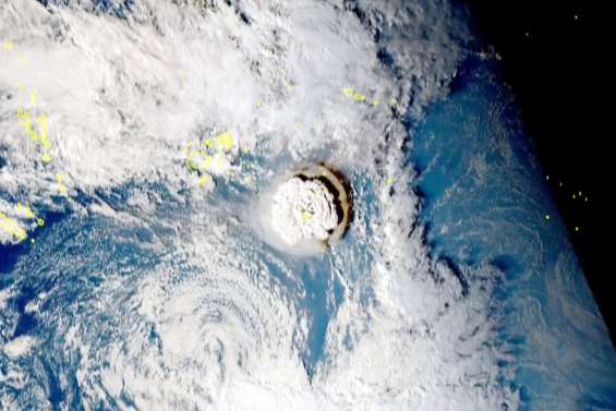 Tsunami : dégâts importants aux Tonga