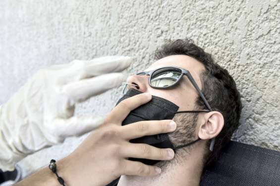 Le taux d'incidence bondit à 284 pour 100 000 habitants