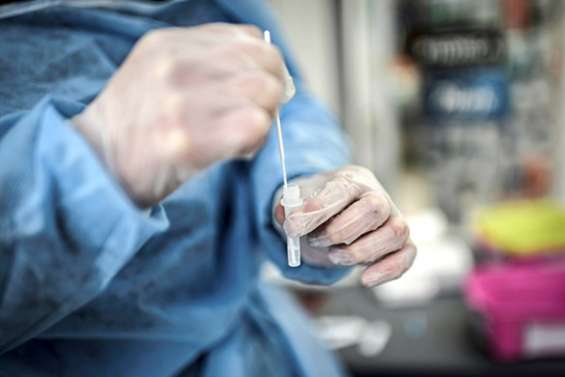 Le taux d’incidence bondit à 380 pour 100 000 habitants