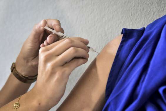 Des doses de vaccin Moderna arrivées en Calédonie