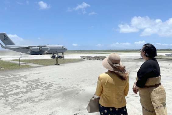 Solidarité : les premiers avions d'aide d'urgence sont arrivés aux Tonga