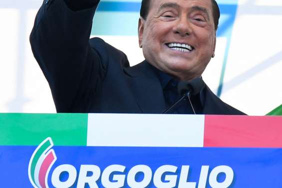 Présidence : Berlusconi jette l'éponge