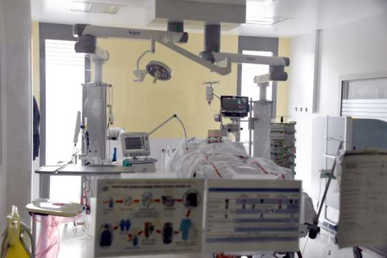 Plus de 1 200 nouveaux cas positifs, mais un seul patient en réanimation