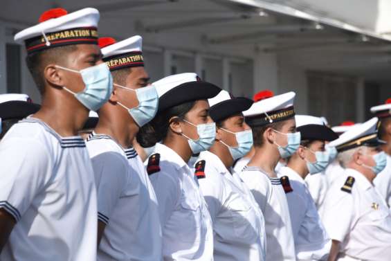 [VIDÉO] De jeunes Calédoniens en immersion dans la Marine nationale