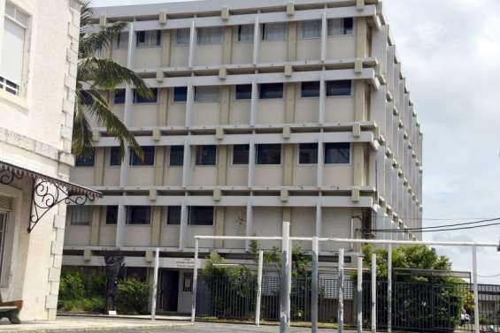 Éducation : deux collèges de trop, le Snes réagit avant la rentrée