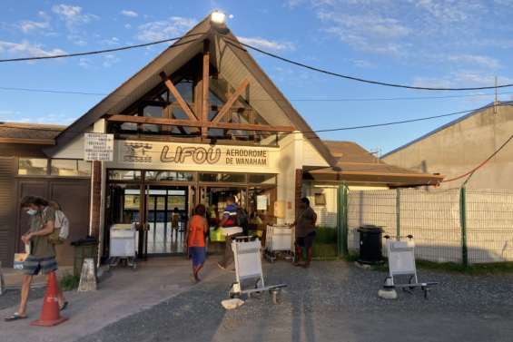 La fermeture de l'aéroport de Wanaham, une affaire qui s'enlise