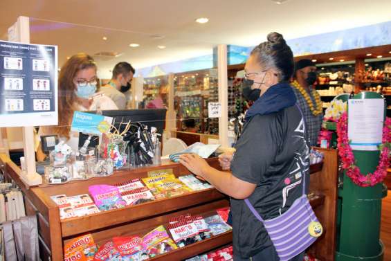Quelques mois après la réouverture de l'aéroport, ils peinent à redresser la barre