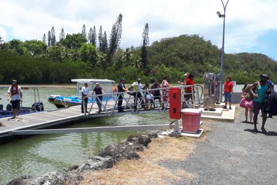 Des navettes maritimes pour contourner les blocages proposées aux Mondoriens