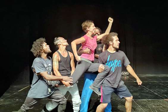 Culture : la compagnie Troc en jambes et la maison d’édition Plume de Notou fêtent leurs dix ans