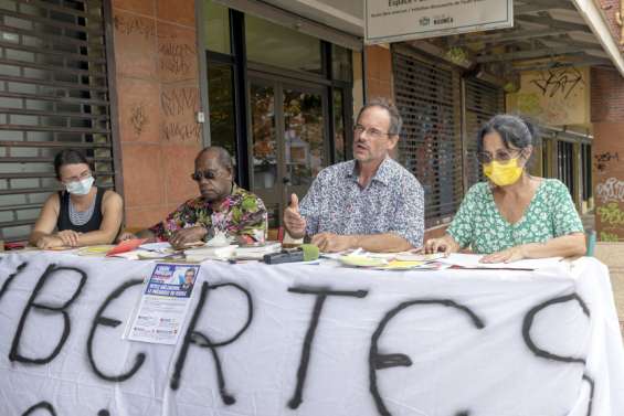 Politique : les amis de Mélenchon parlent d'écologie et de partage des richesses