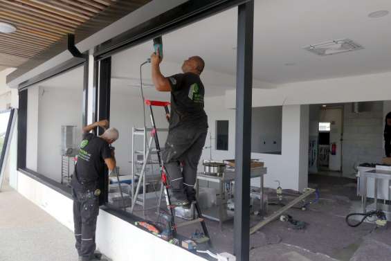 À Dumbéa centre, les commerces se multiplient, les clients se font attendre