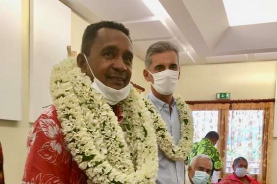 Un gouvernement remanié mais qui conserve Tearii Alpha