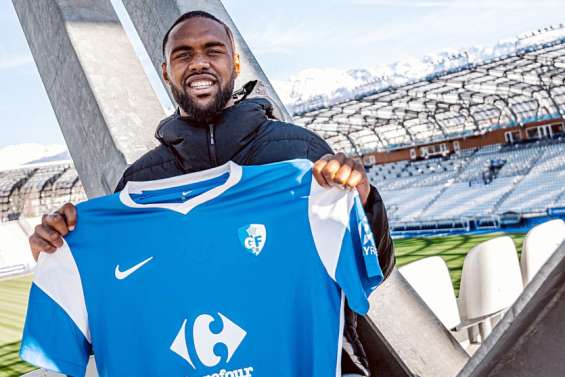 Football : Abiezer Jeno signe un premier contrat professionnel avec Grenoble, en Ligue 2