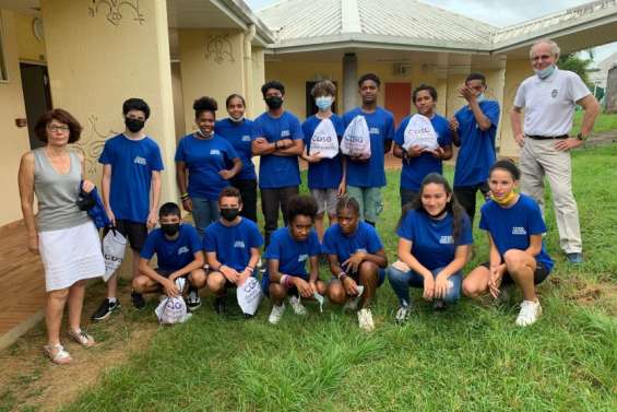 Le Centre du service national et de la jeunesse en tournée en Brousse
