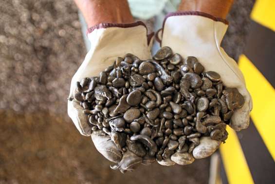 Ukraine : les échanges de nickel suspendus à Londres après une flambée du cours