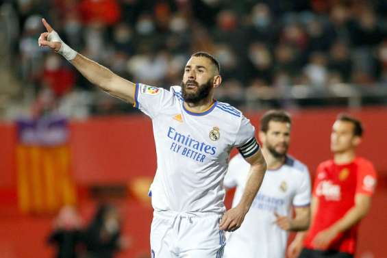 Football : Karim Benzema dans la légende des buteurs français