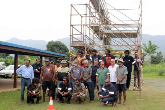 Une vingtaine de jeunes formés au métier de monteur à Saint-Louis