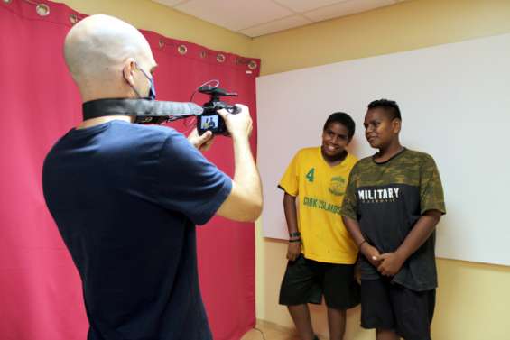 Païta : au goûter philo, ils se mettent en scène pour casser les préjugés sexistes