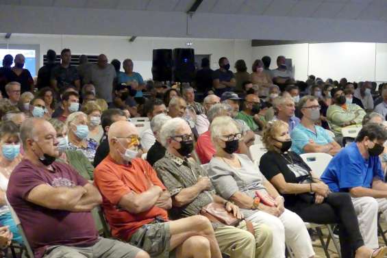 Le projet de Bac Ferries reçoit un accueil mitigé au Vallon-Dore