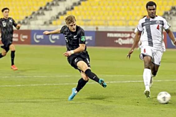 Football : la Calédonie termine par une lourde défaite au Qatar