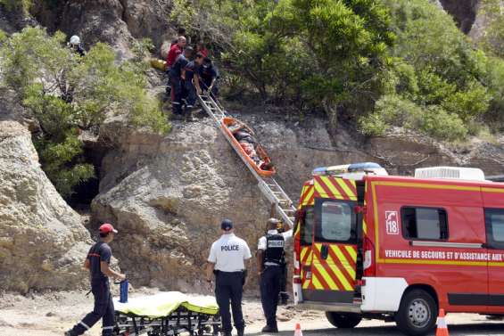 Accident de parapente à Nouméa : deux personnes piégées dans une falaise