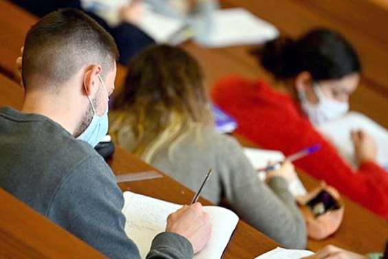 Faut-il supprimer Parcoursup ?