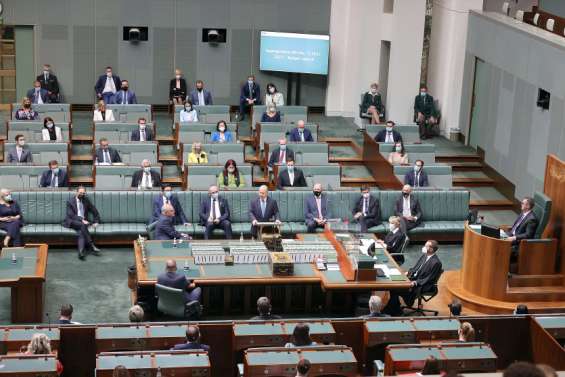 Australie : des cadeaux fiscaux à un mois des élections