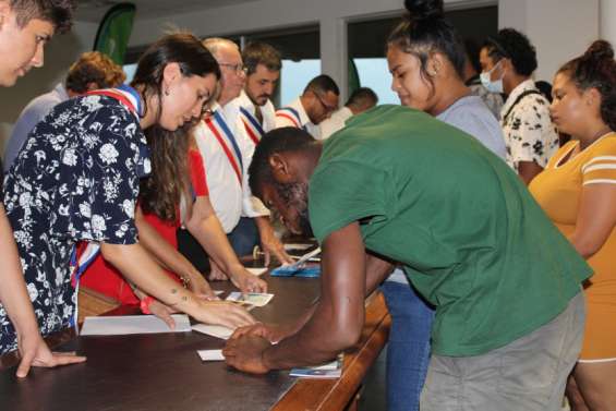 Les jeunes électeurs ont reçu leur carte